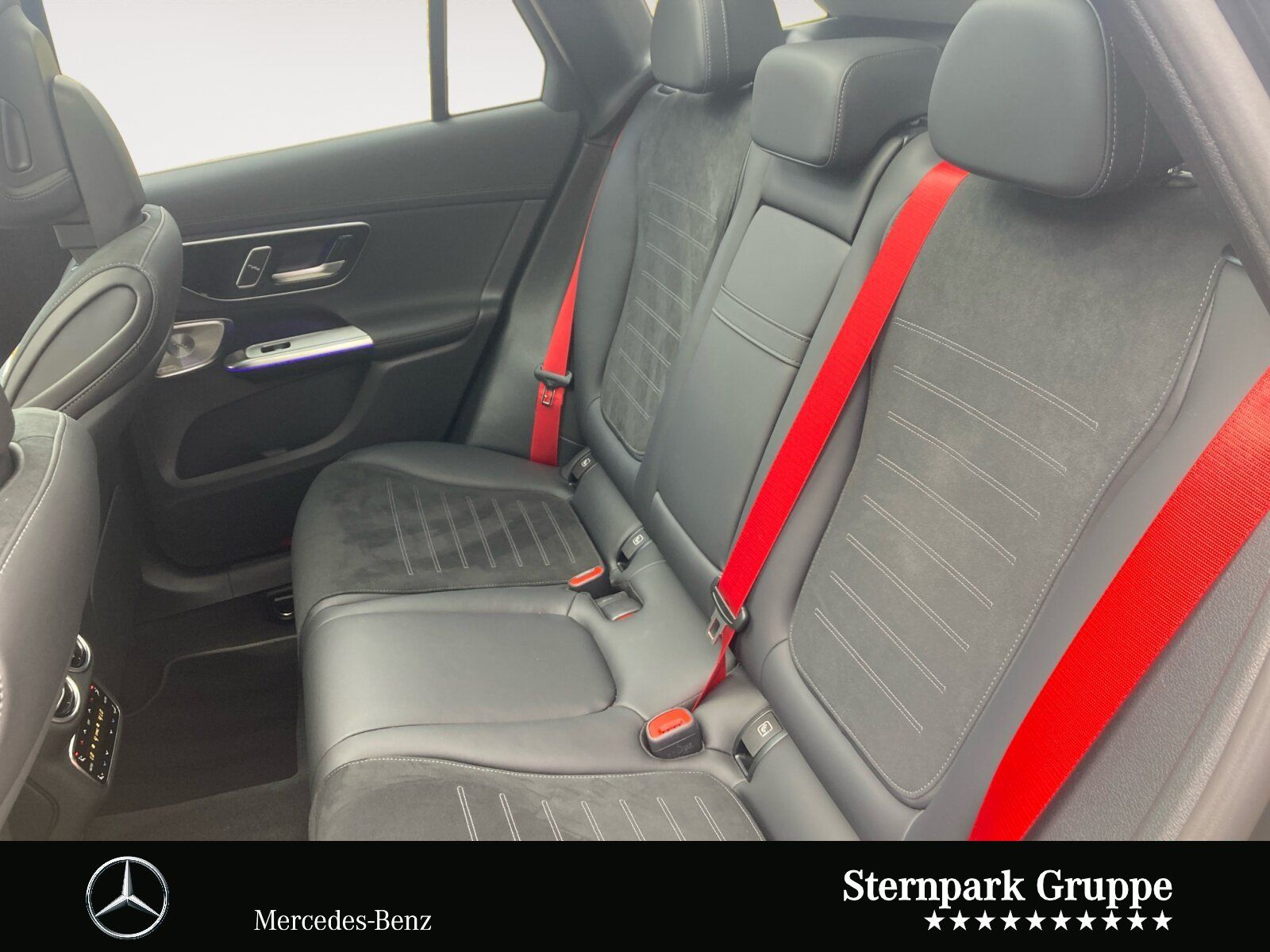 Mercedes-Benz GLC 300 e 4M AMG Premium Plus +AHK+Pano+DIST+20"