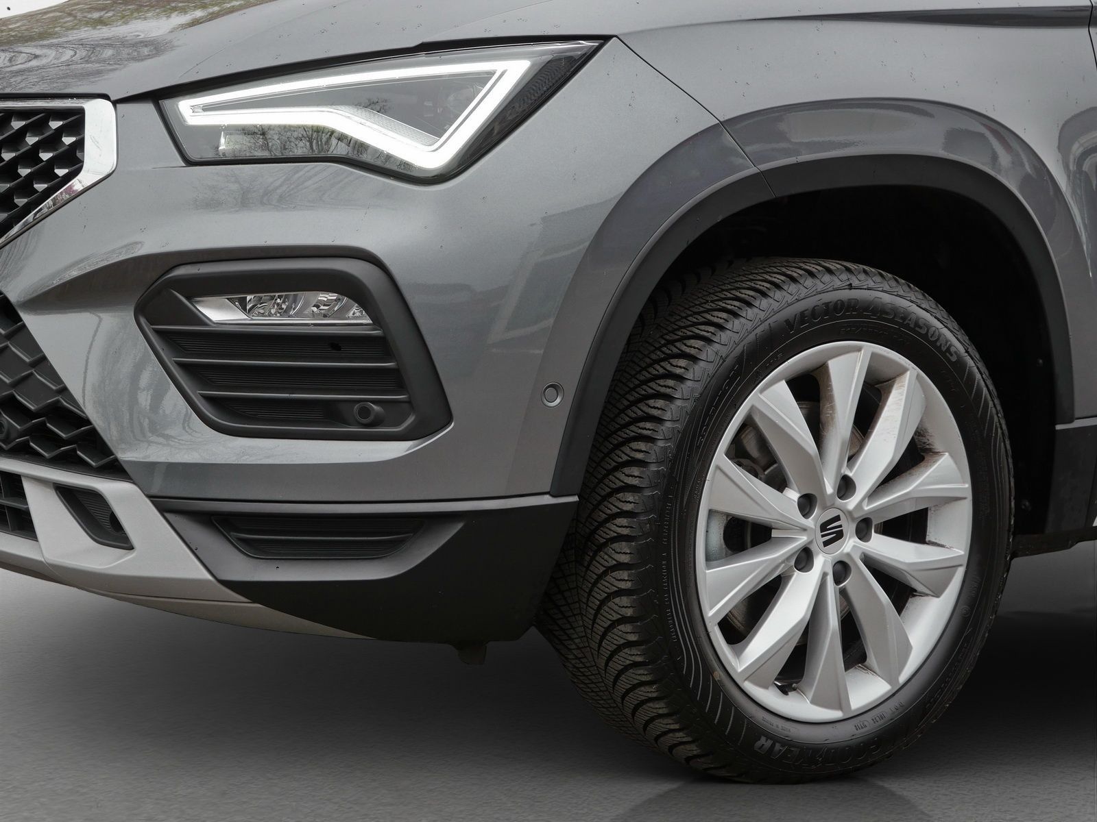 Seat Ateca Xperience 2.0 TDI LED*AHK*RFK*AppConnect