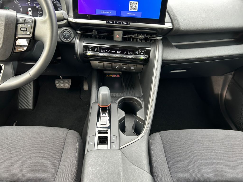 Toyota C-HR 1.8 Hybrid Team Deutschland (AX2)