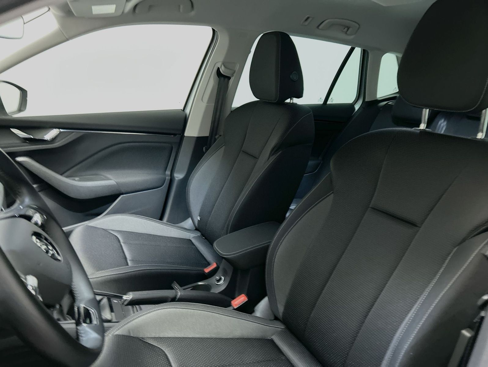 Skoda Kamiq 1.0 TSI Tour - Samsaru's Car Outlet