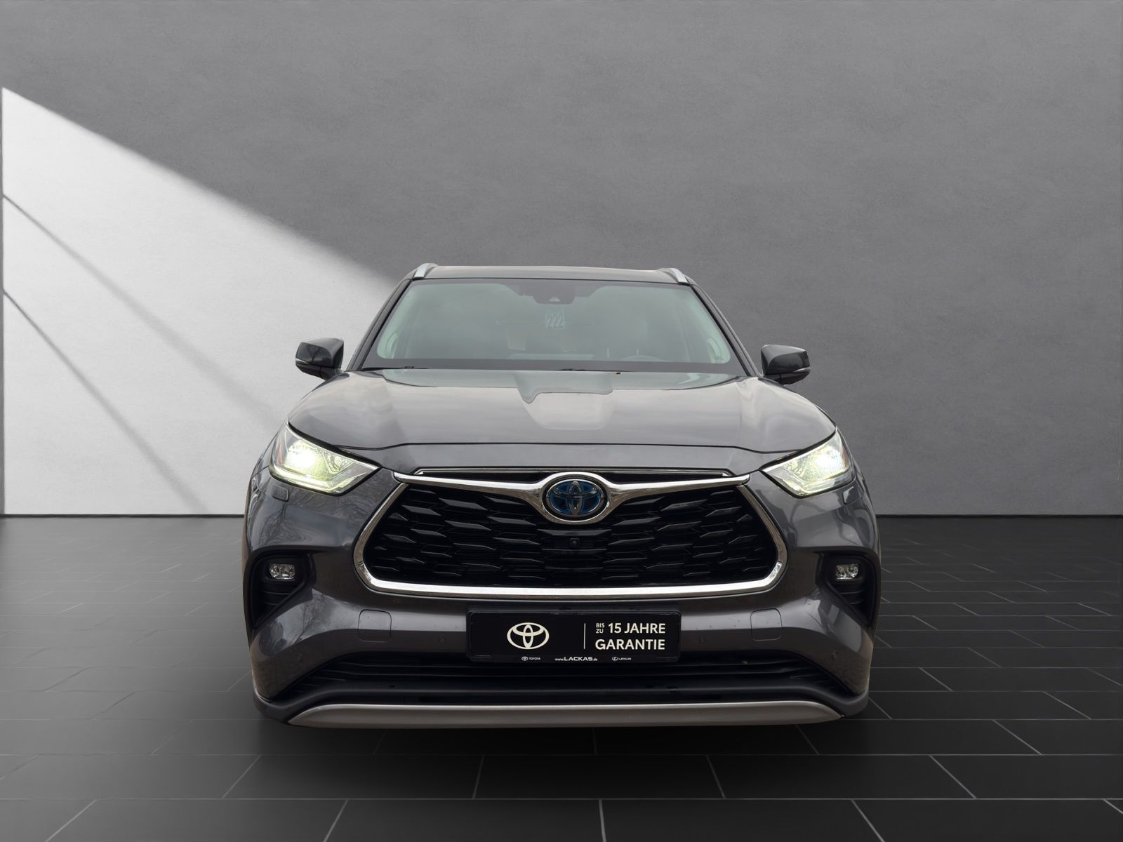 Toyota Highlander Hybrid Luxury 7 SITZER+LEDER+HuD+JBL