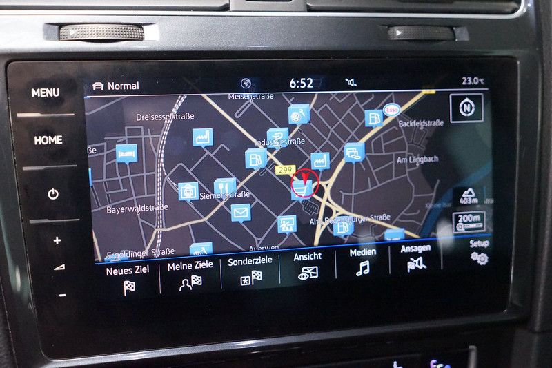 Volkswagen Golf 36 kWh Elektro - Samsaru's Car Outlet