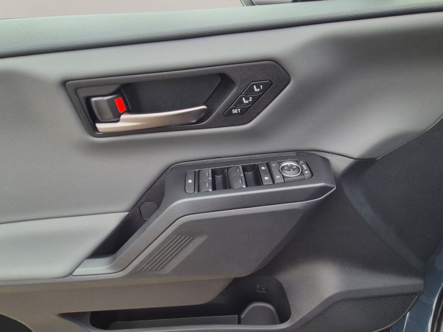 Toyota RAV 4 STYLE+COMFORT-PAKET+KAMERA+AKTION