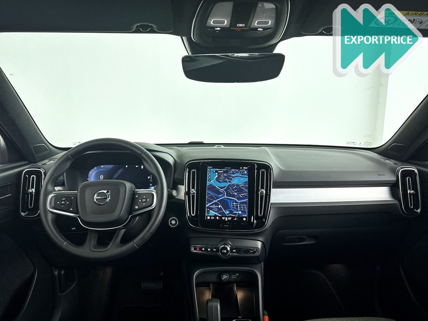 Volvo XC40 B4 Plus Dark | Parkeercamera | Stoel- en St