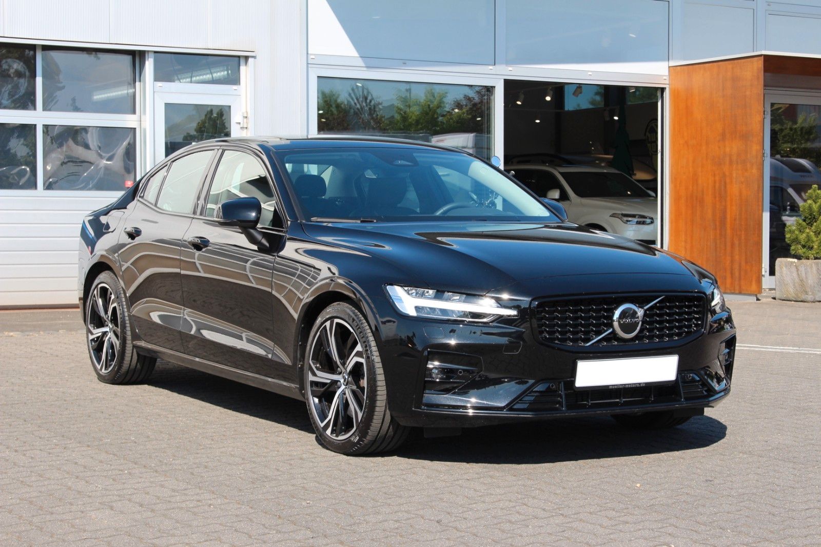 Volvo S60 B5 Benzin Ultimate Dark AWD +harman+ACC+HUD+