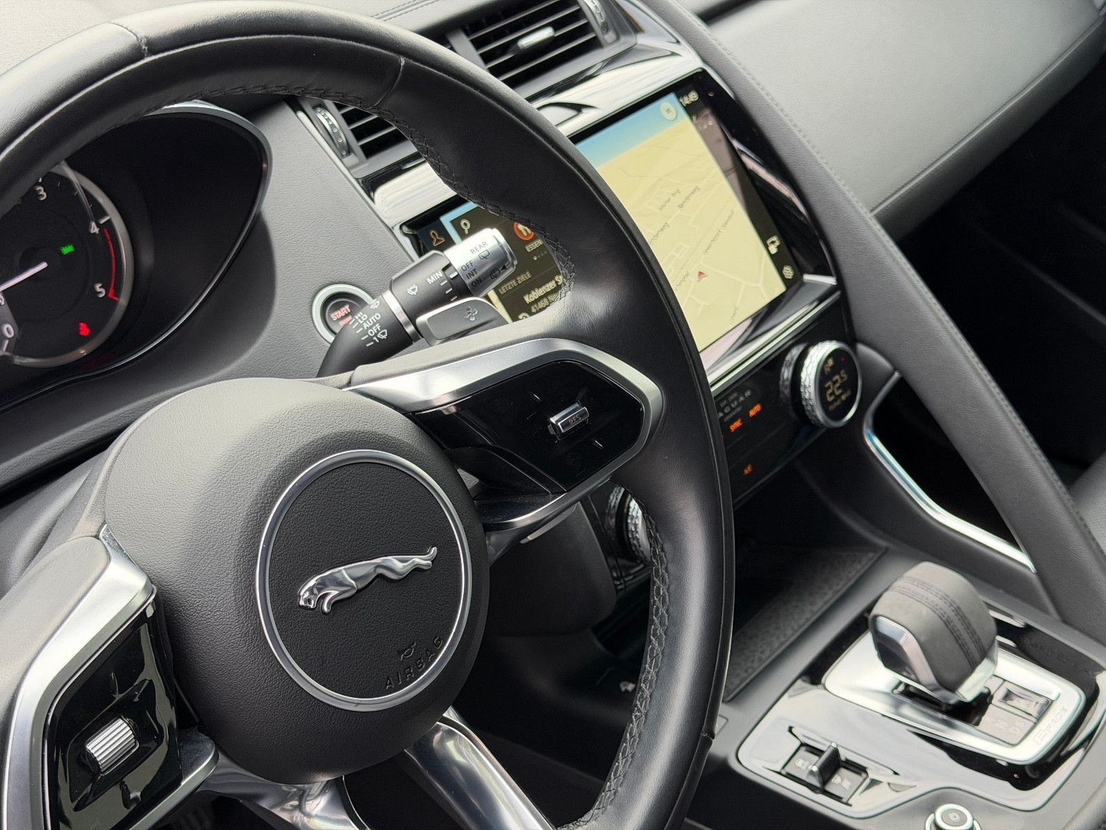 Jaguar E-Pace E-PACE S AWD/PANO/3d-KAMERA/LED/SHZ