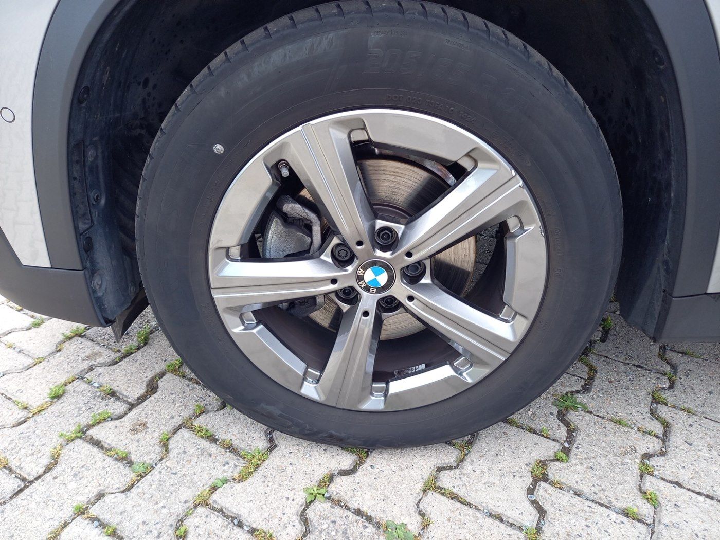 BMW X1 xDrive20d - Samsaru's Car Outlet