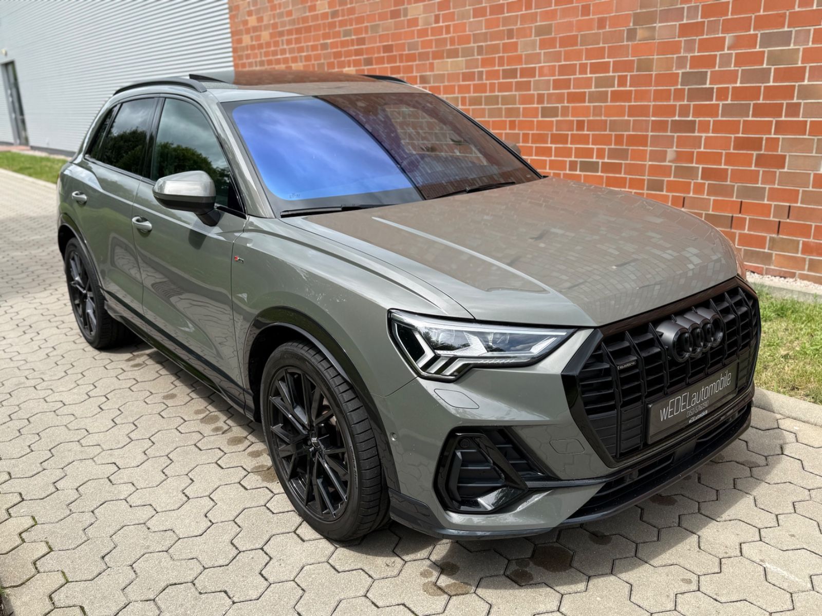 Audi Q3 40 TFSI S line - Samsaru's Car Outlet