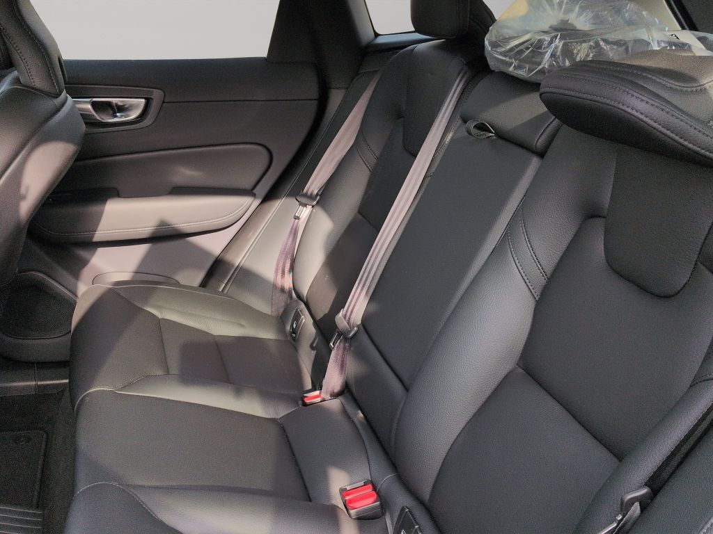 Volvo XC60 T8 AWD Plus Dark+BusinessPak+HUD+HarmanKard