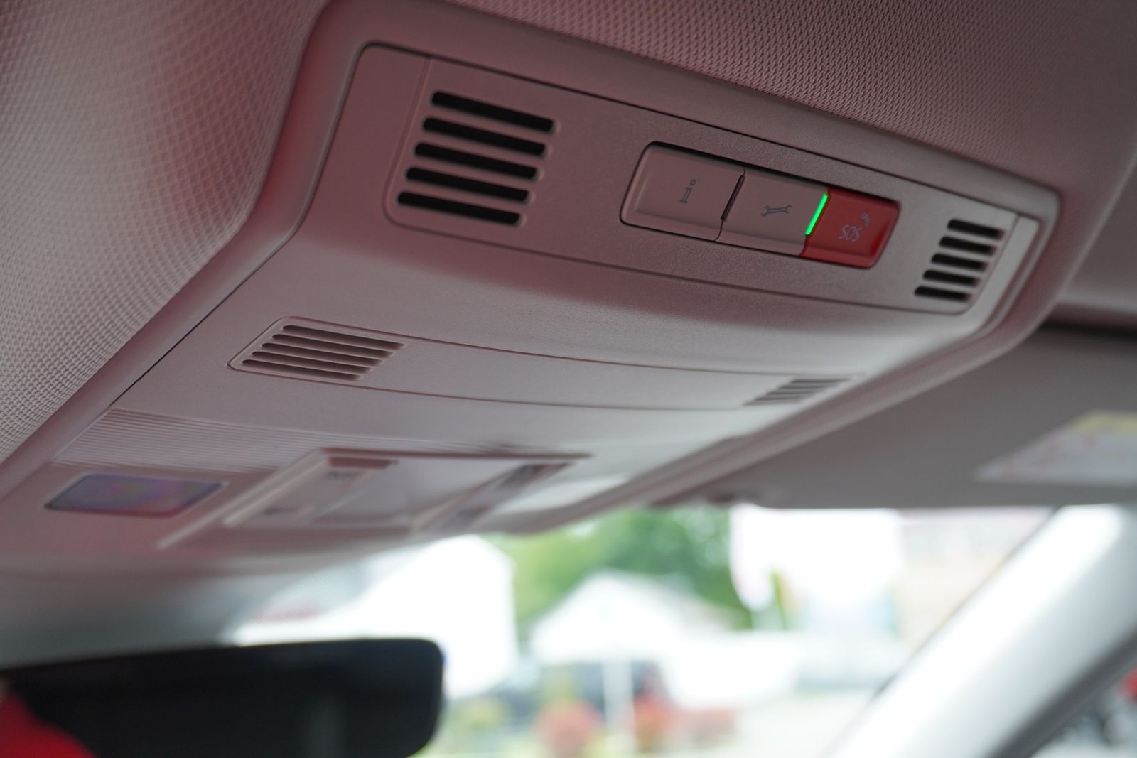 Volkswagen T-Cross 1.0 TSI - Samsaru's Car Outlet