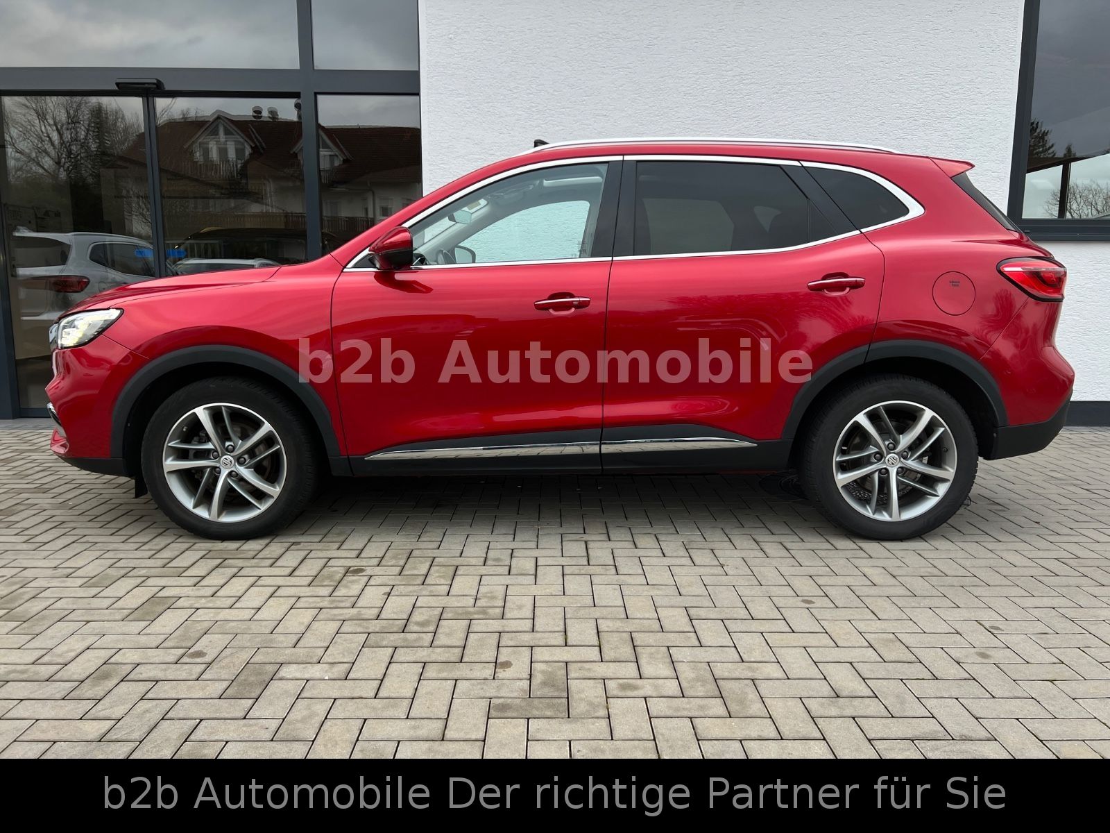 MG EHS Luxury PHEV/Pano/Key/LED/Virtual/18Zoll/360°