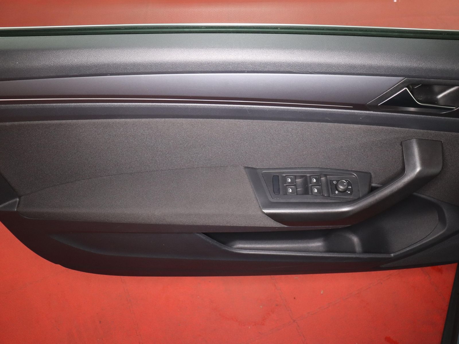 Volkswagen T-Roc Style 1.0TSI - Samsaru's Car Outlet