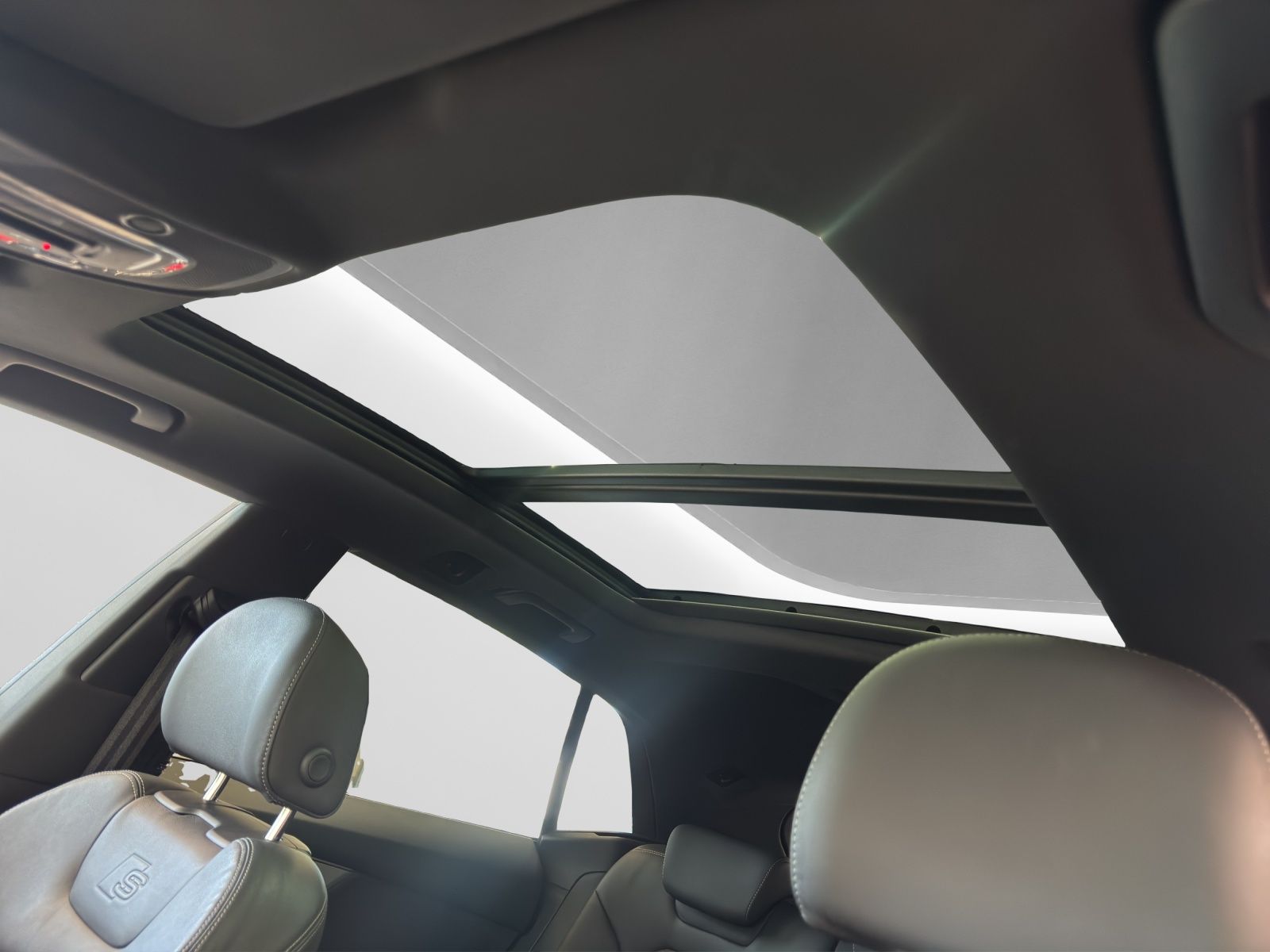 Audi Q8 50 TDI quattro S line AHK Pano 360°Kamera