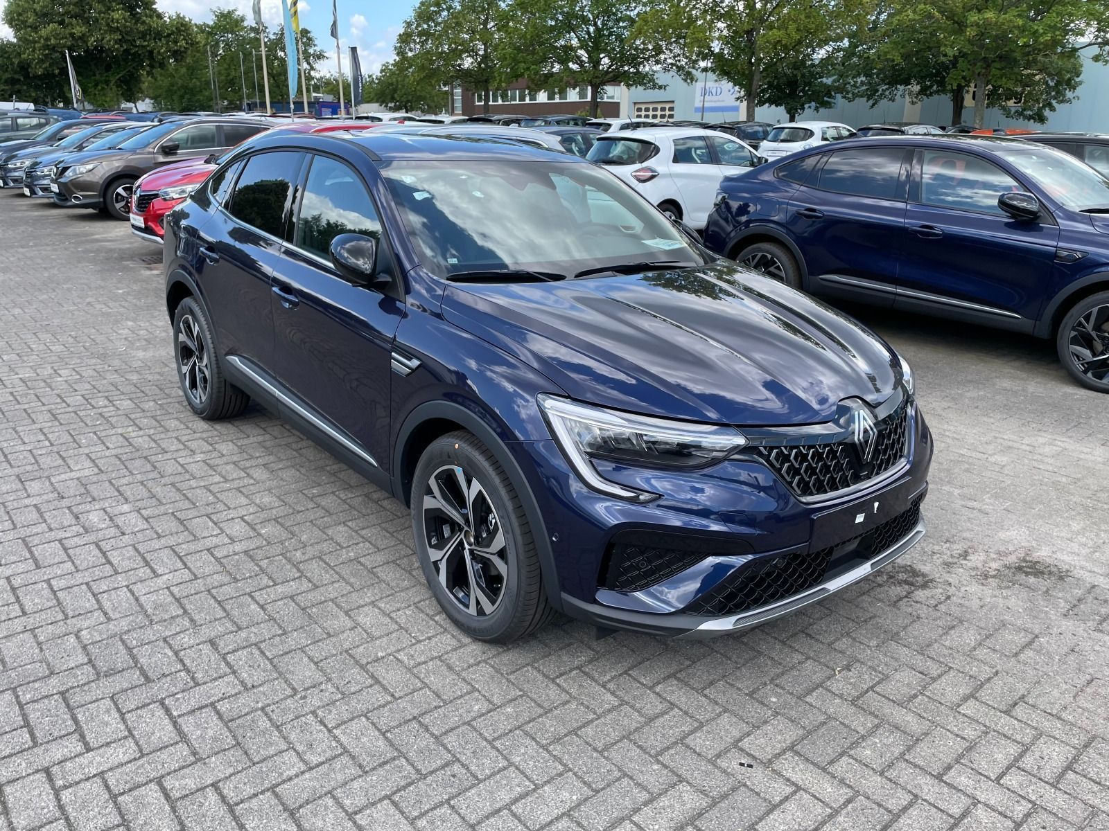 Renault Arkana Techno TCe140 EDC - Samsaru's Car Outlet