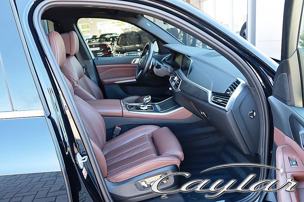 BMW X5 45e M SPORT LASER SITZBELÜFTUNG PANO AHK 22"