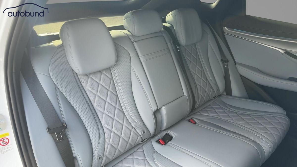 BYD Sealion 7