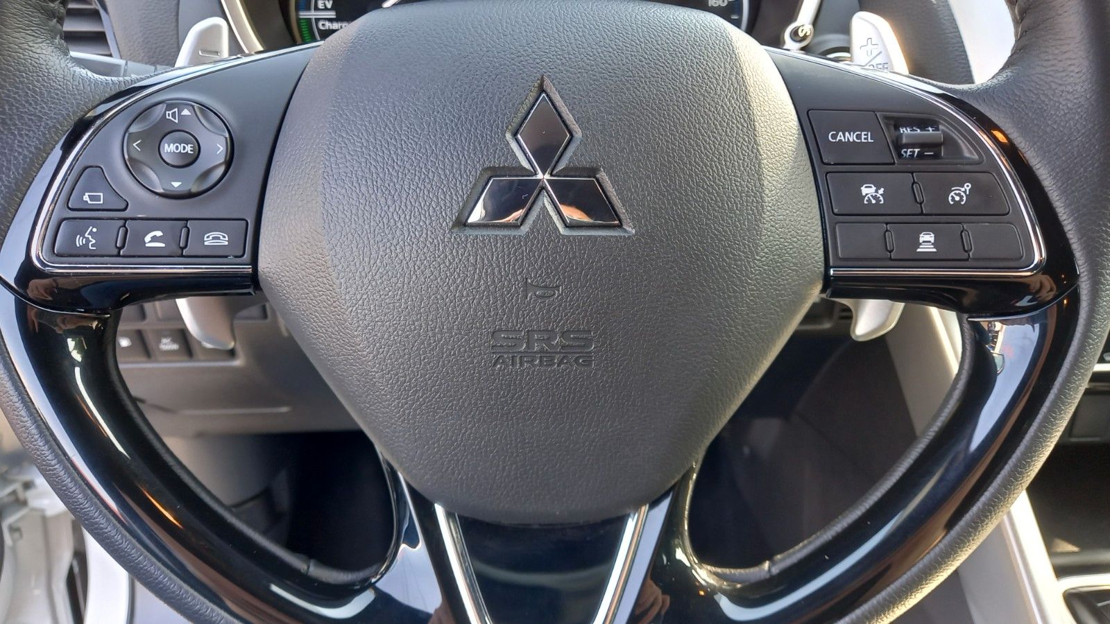Mitsubishi Eclipse Cross PHEV Select  /20"/Kamera/AHK/Navi/