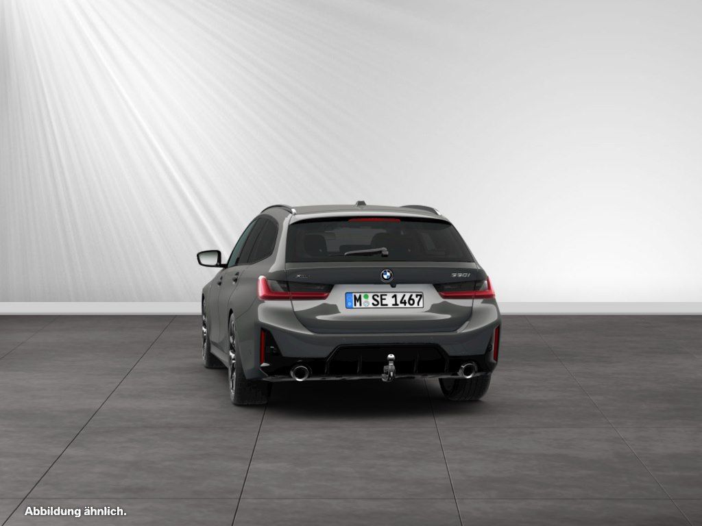 BMW 330i xDrive Touring M Sport|AHK|Head-Up|19"LMR