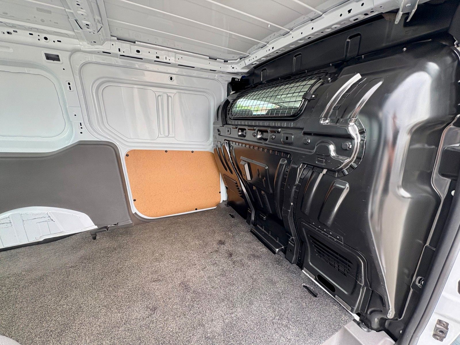 Ford Transit Connect Kasten Trend L2 1.5 EcoBlue - Samsaru's Car Outlet