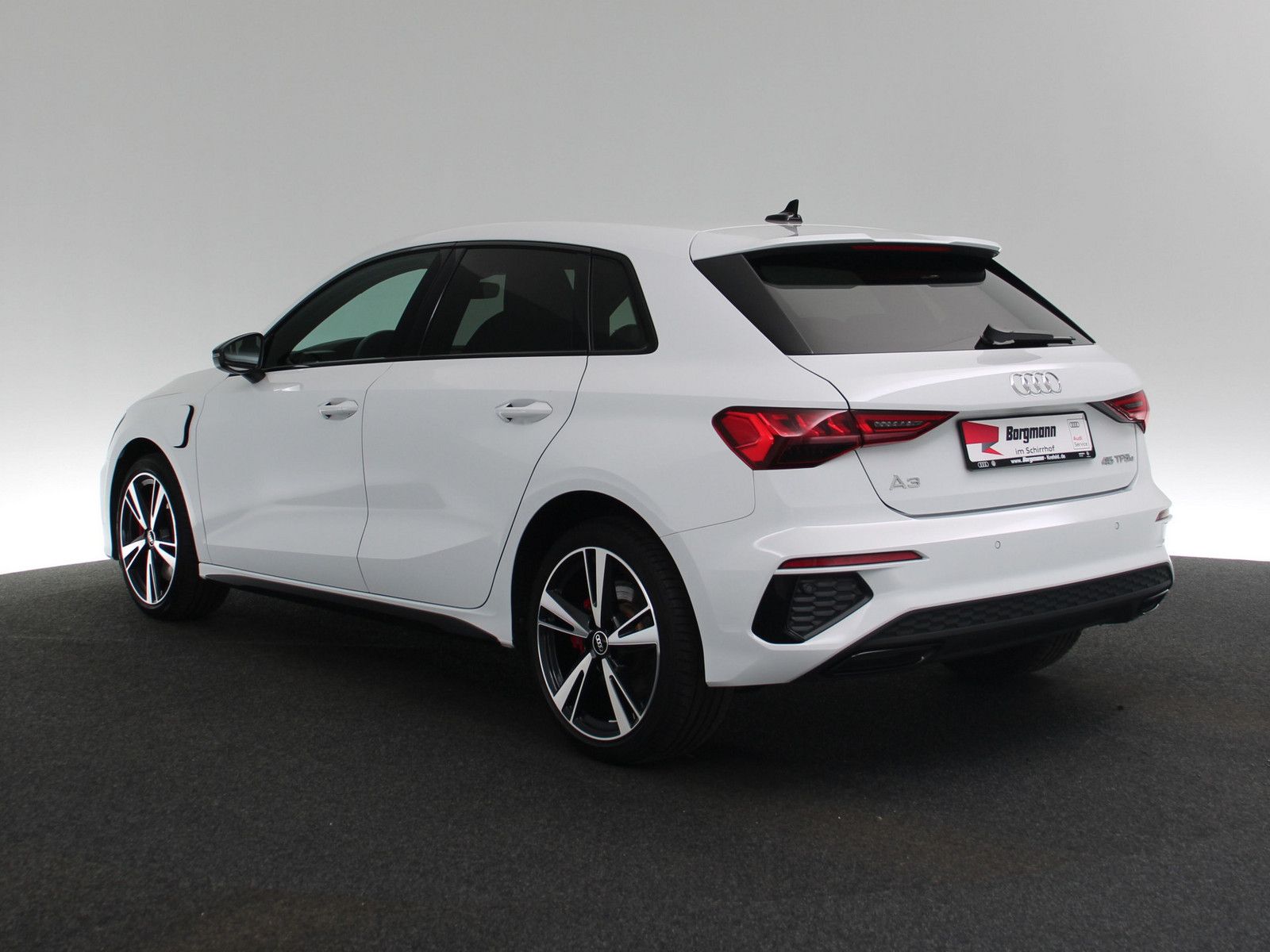 Audi A3 Sportback 45 TFSI e S line - Samsaru's Car Outlet