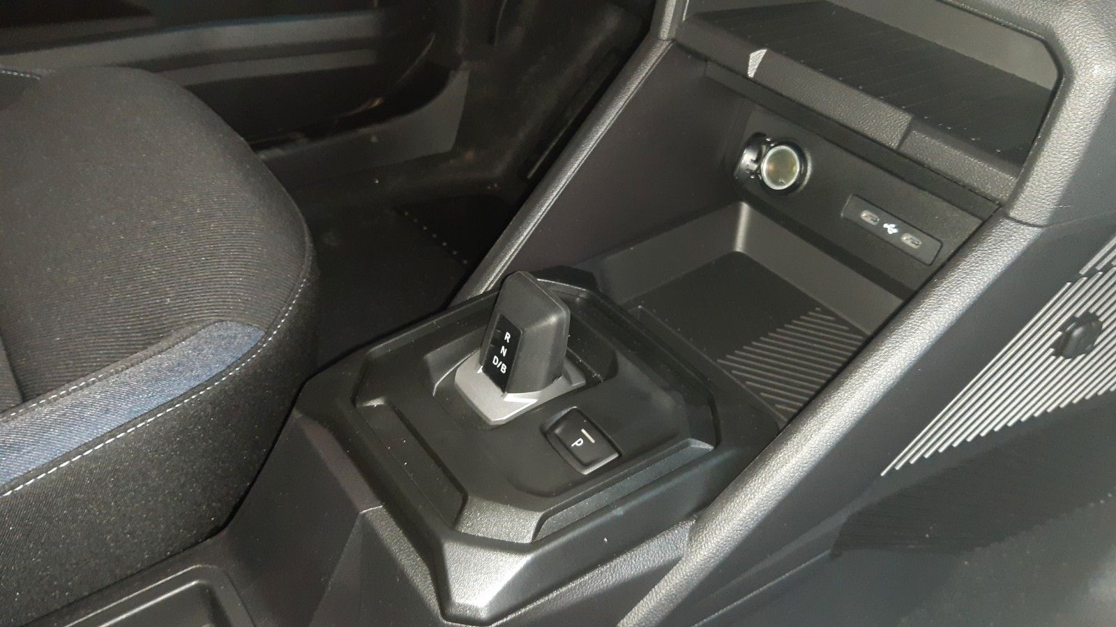 Dacia Duster HYBRID 140 - Samsaru's Car Outlet