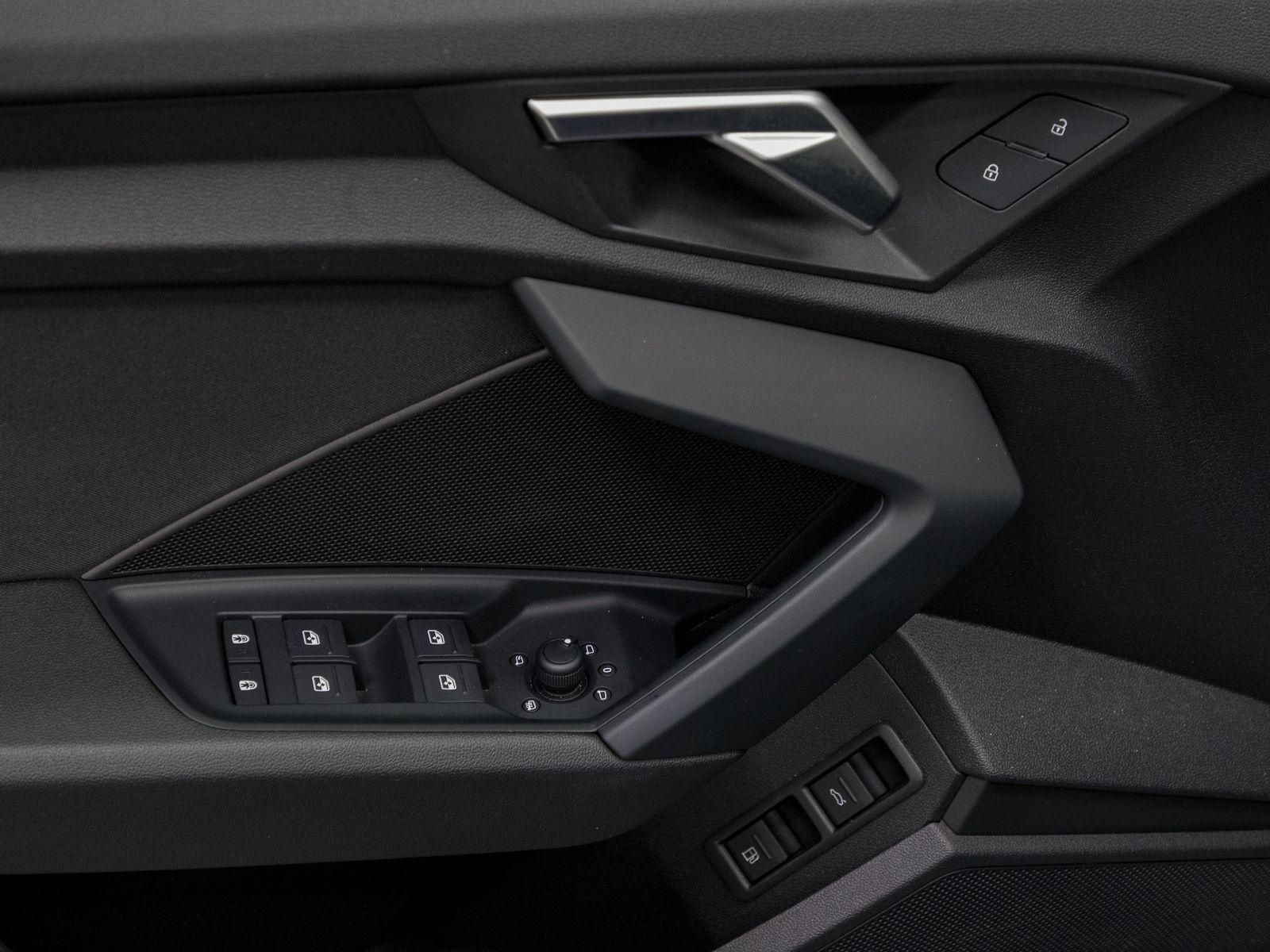 Audi A3 Sportback 40 TFSIe ADVANCED - Samsaru's Car Outlet