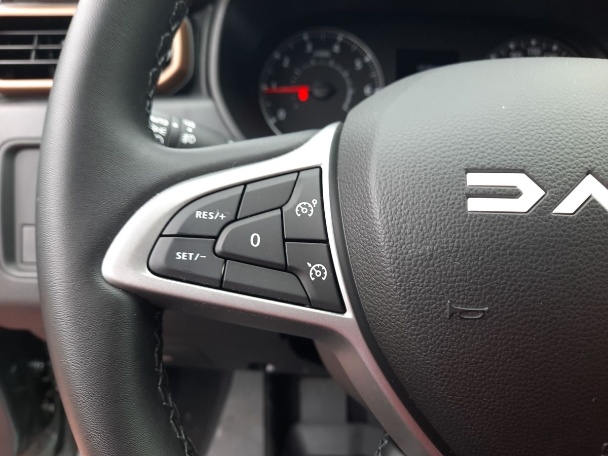 Dacia Duster II TCe 150 Extreme - Samsaru's Car Outlet