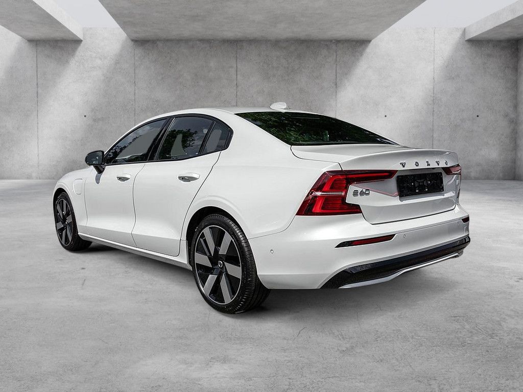 Volvo S60 T8 Ultimate Dark Recharge AWD ACC HUD PANO