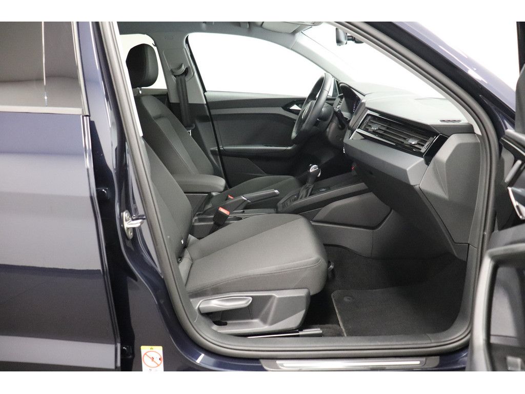 Audi A1 30 citycarver 1.0.TFSI S-tronic Standheizung