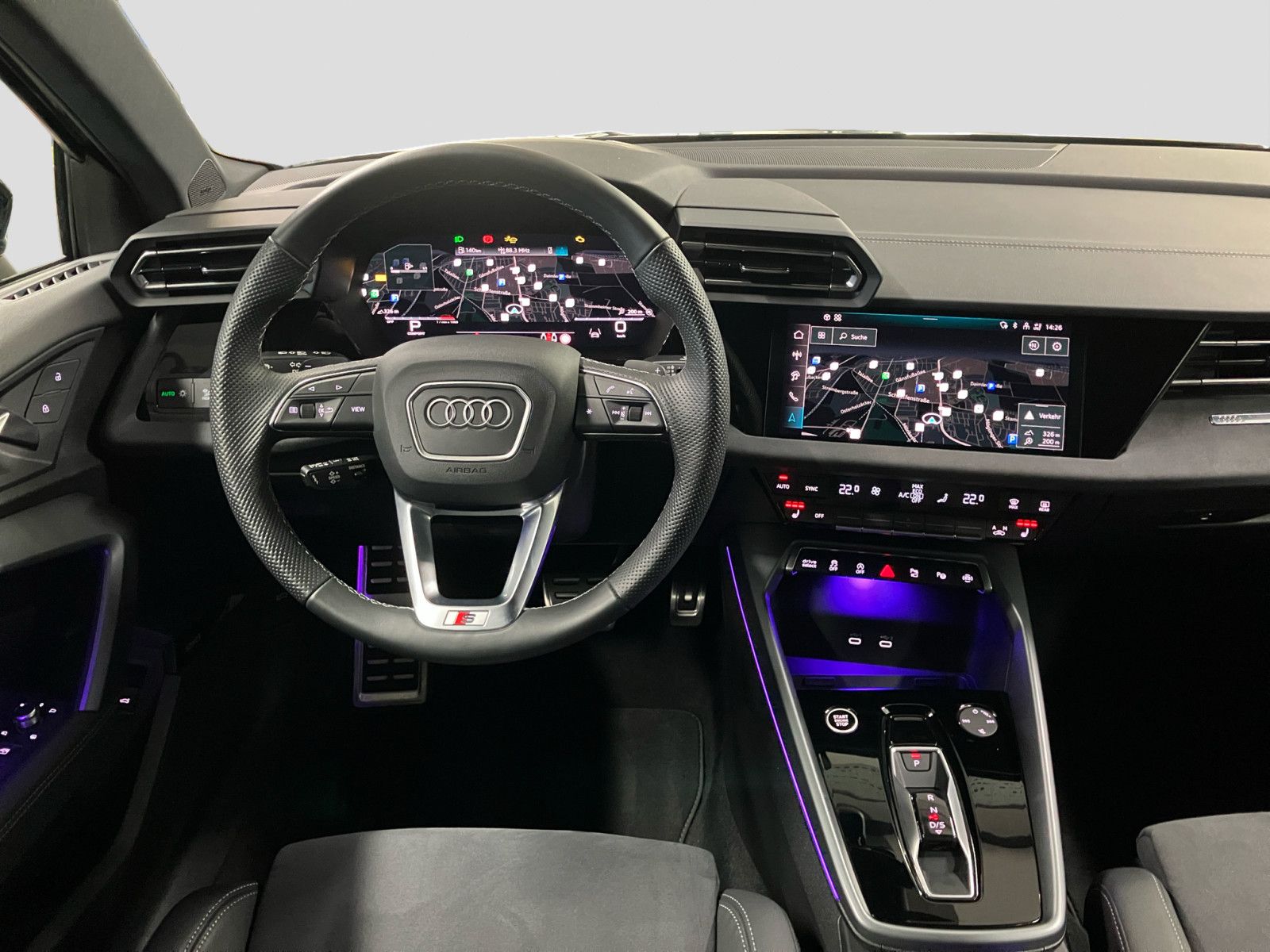 Audi A3 Limousine 35 TFSI S line - Samsaru's Car Outlet