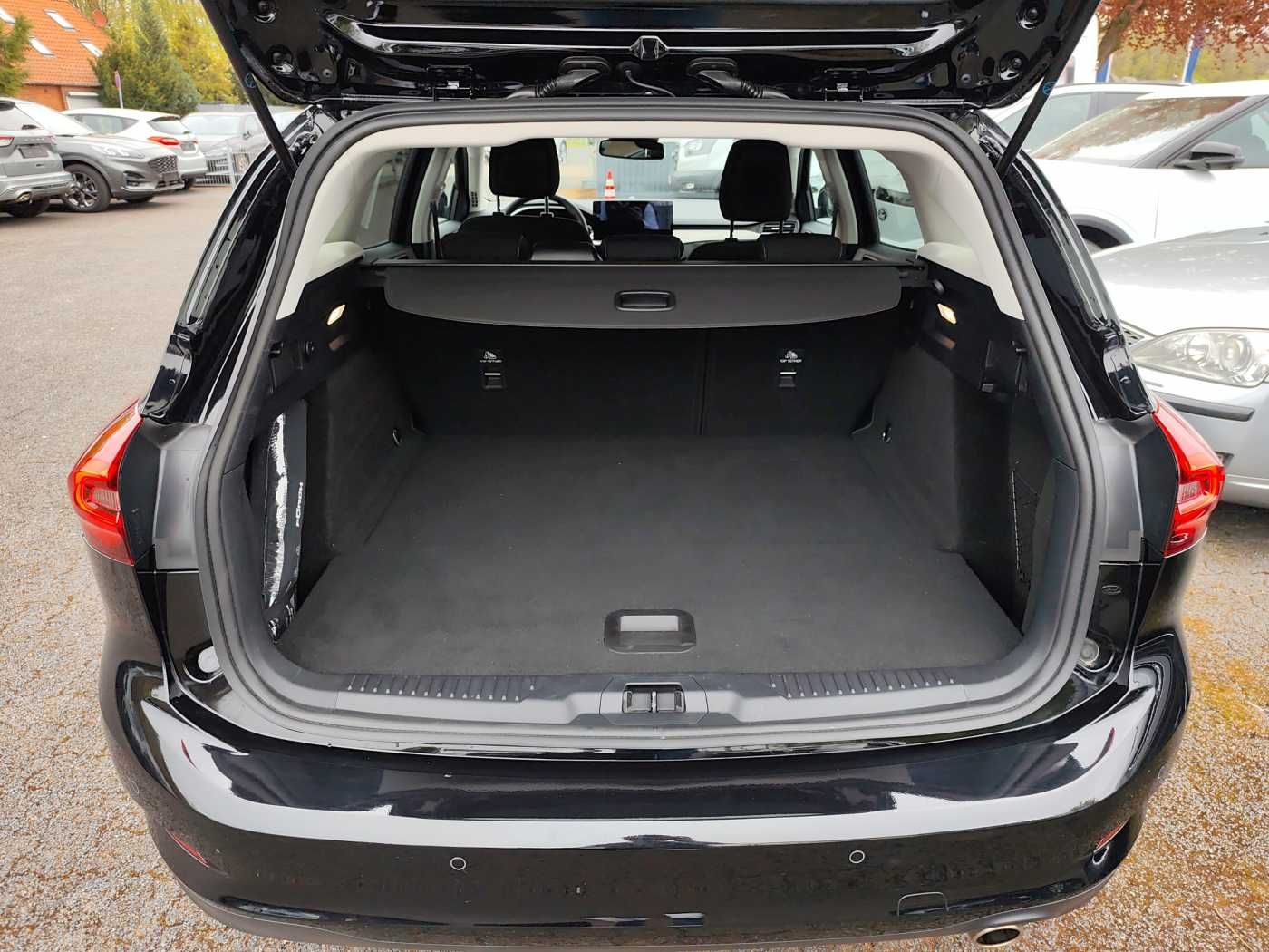 Ford Focus 1.0 MHEV Titanium *Navi, ACC, BLIS, RFK