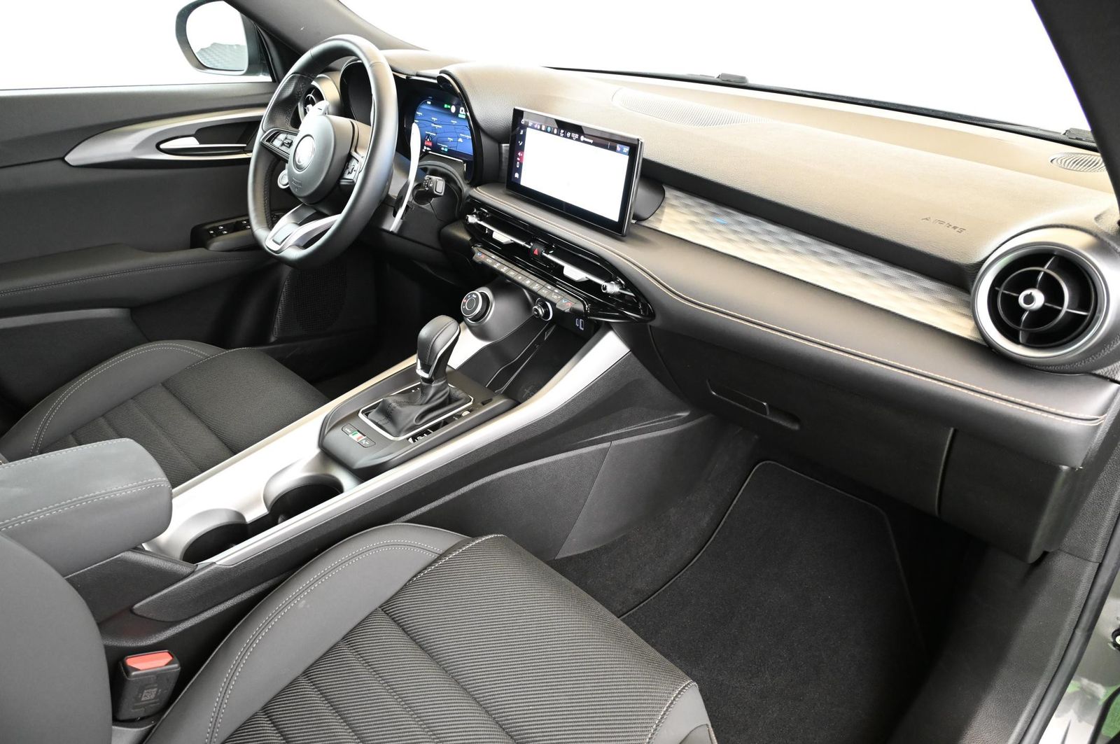 Alfa Romeo Tonale 1.3 PHEV 280 Q4 Ti LED/PANO/BREMBO/20