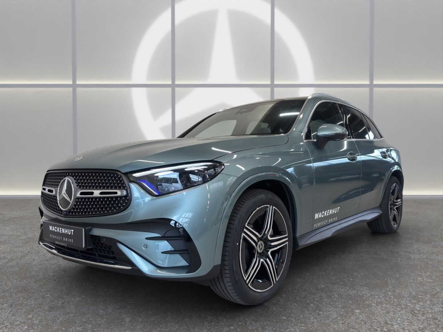 Mercedes-Benz GLC 220 d 4M EDITION AMG LINE AHK+PANO+DIST+360°