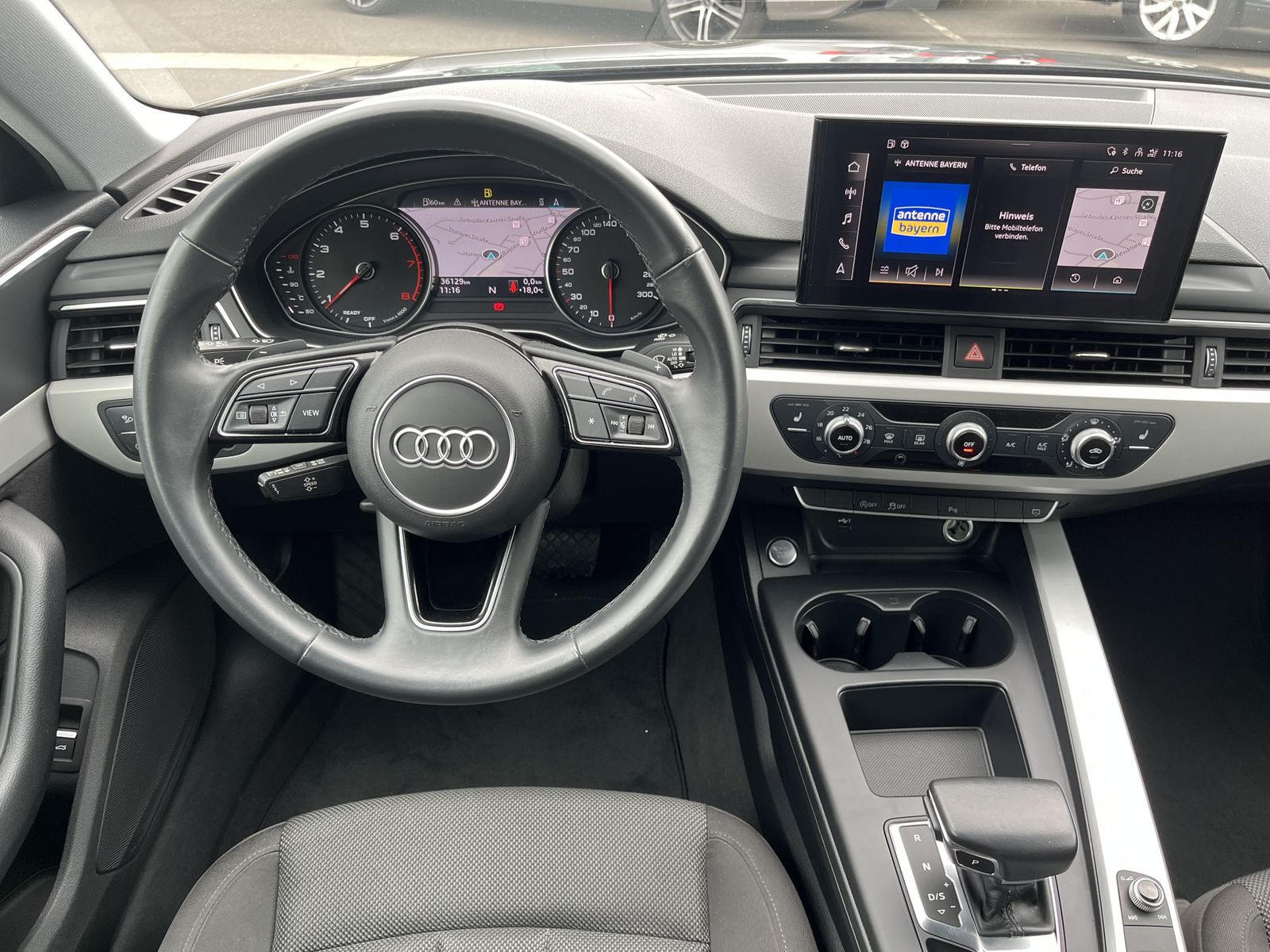 Audi A4 Avant 35 2.0 TFSI S-Line - Samsaru's Car Outlet