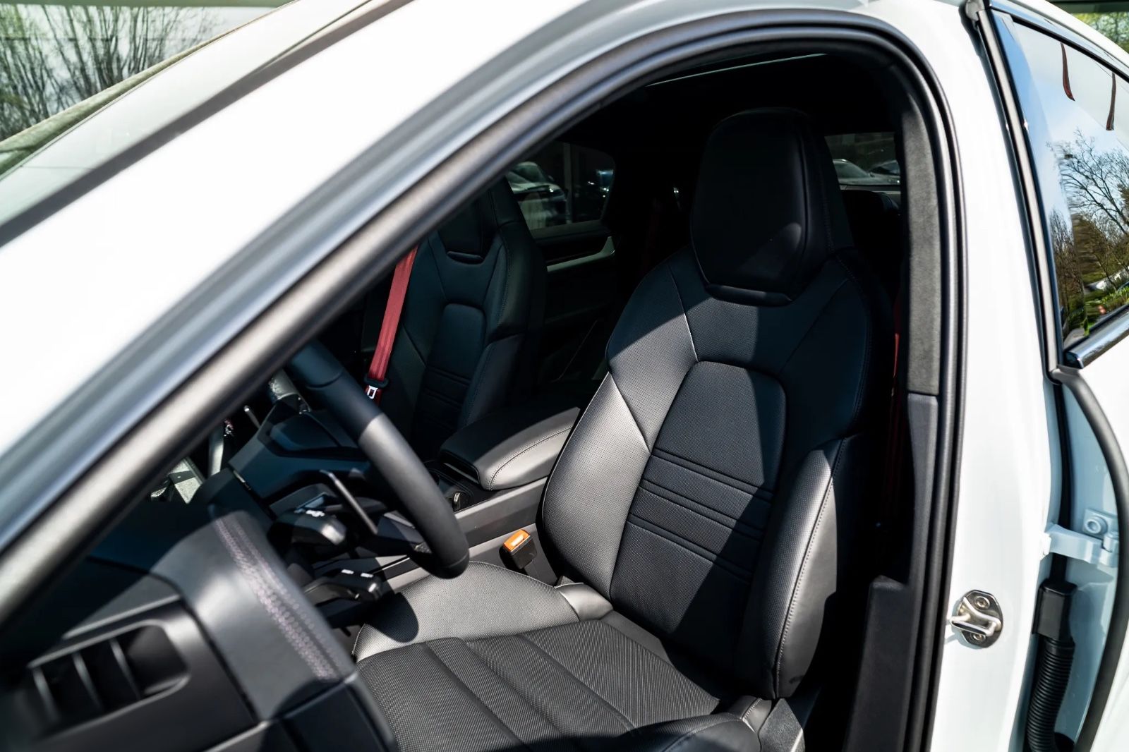 Porsche Cayenne Coupe E-Hybrid*SportDsg*SportAbg*InnoDr*