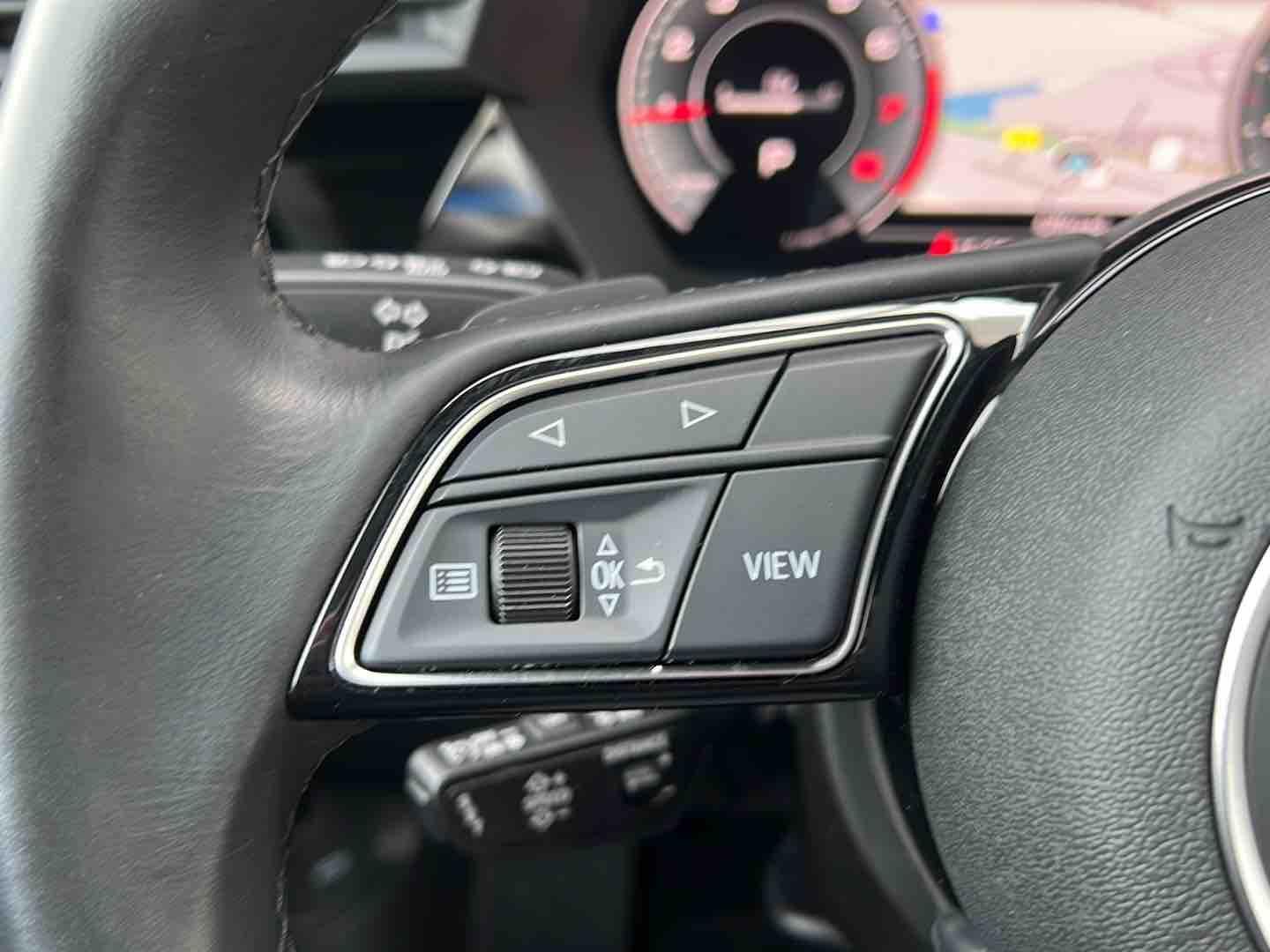 Audi A3 1.5 TSI S-Line S-tronic *Navi, ACC, SHZ, App*