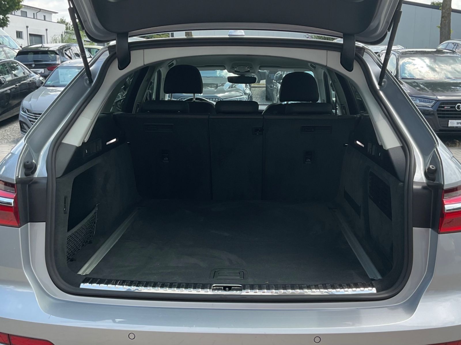 Audi A6 Avant 50 TDI quattro Business - Samsaru's Car Outlet
