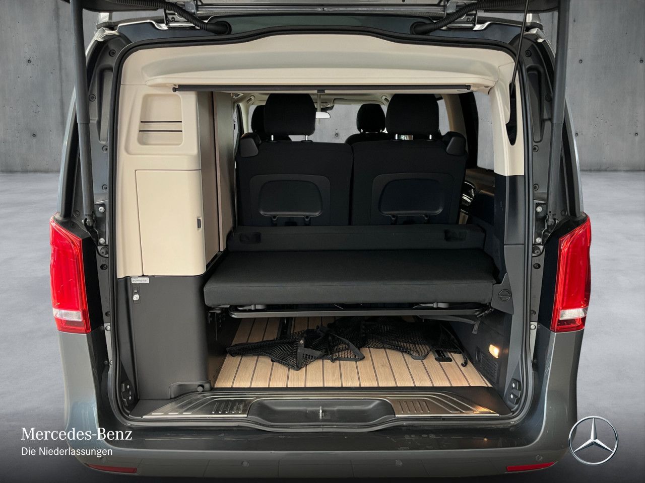 Mercedes-Benz V-Klass Marco Polo 300 d EDITION - Samsaru's Car Outlet