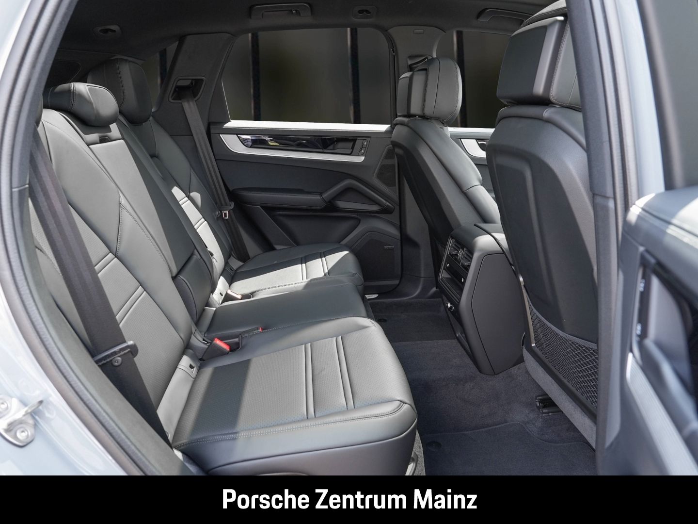 Porsche Cayenne E-Hybrid BOSE,Spo.Aga.,Pano.,HUD,Beif.Di