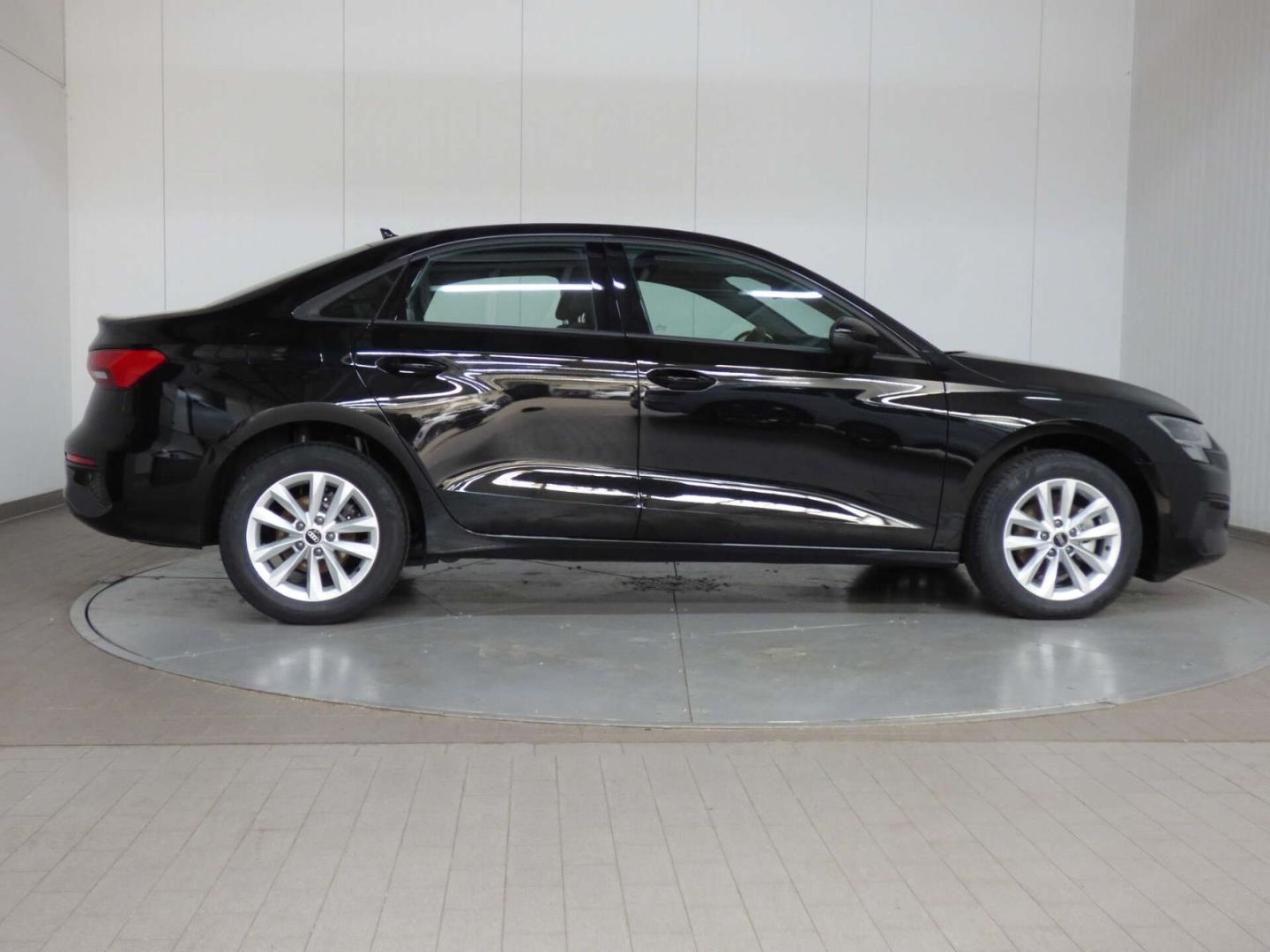 Audi A3 Limousine 30 TDI - Samsaru's Car Outlet