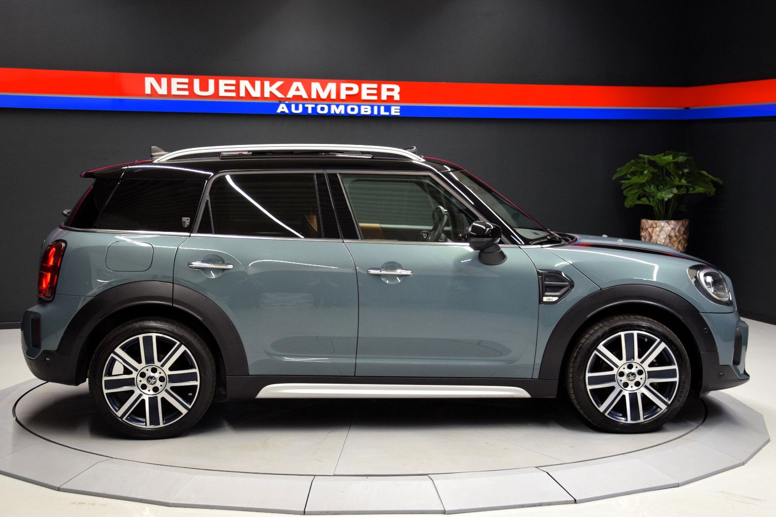 MINI Cooper Countryman Yours - Samsaru's Car Outlet