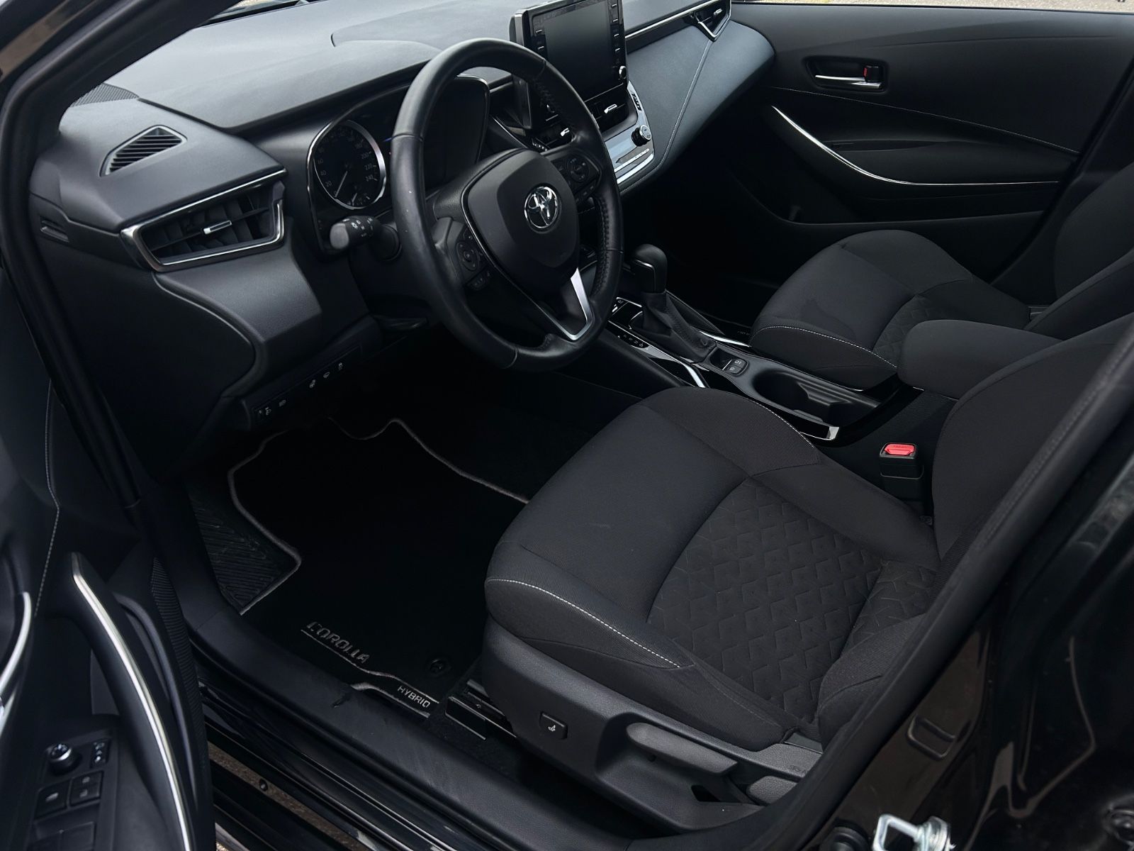 Toyota Corolla Touring Sports Hybrid Business Edition