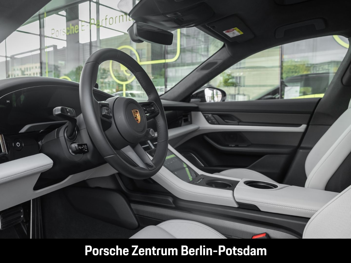 Porsche Taycan GTS Sport Turismo Burmester Panoramadach