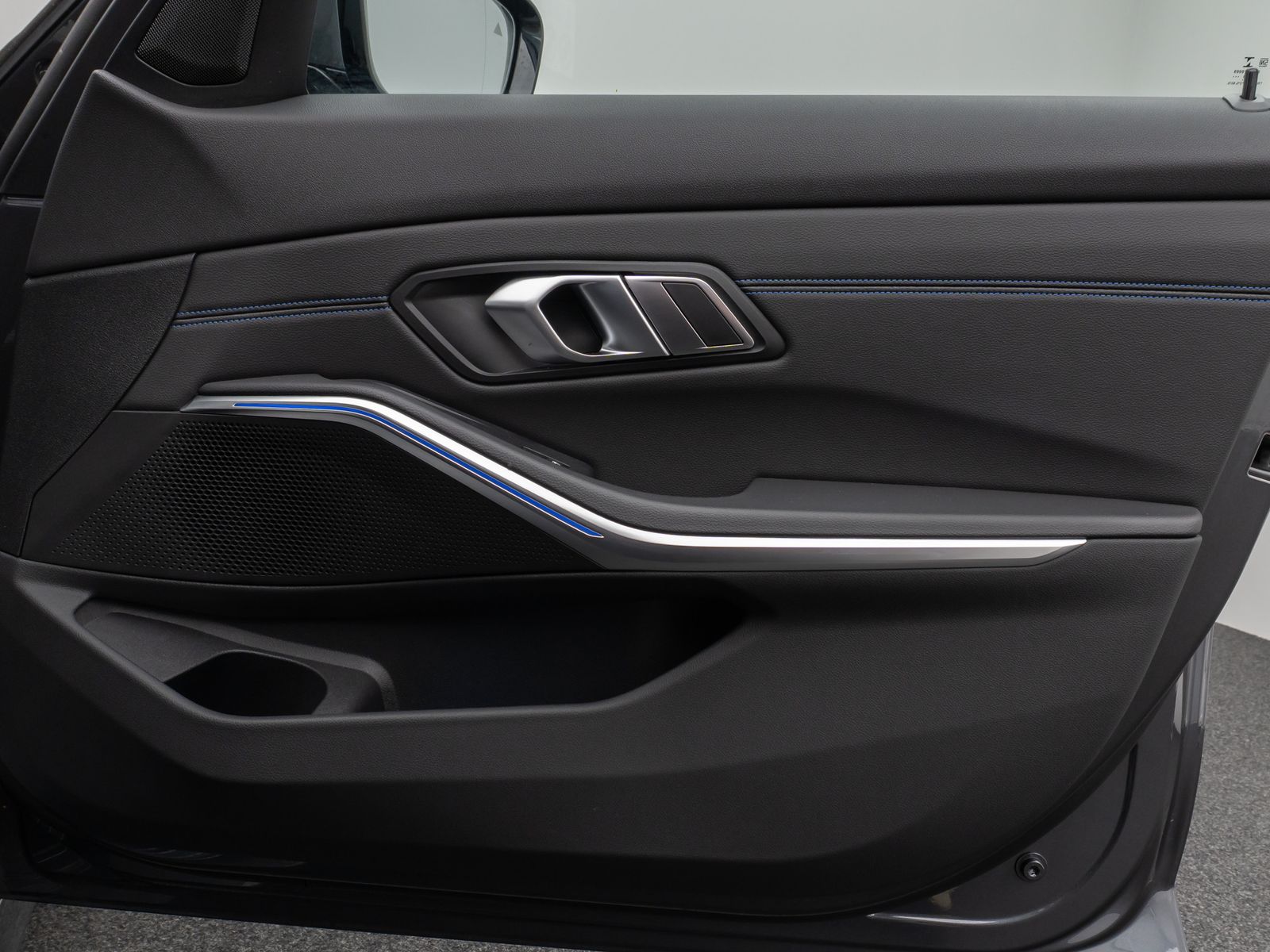 BMW 320d M Sport - Samsaru's Car Outlet