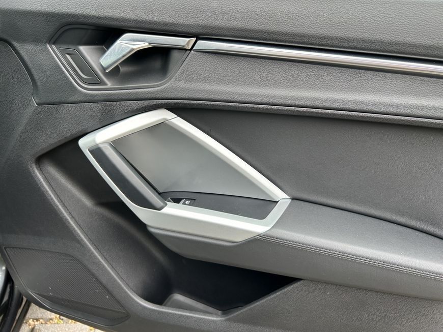 Audi Q3 45 TFSI Sportback quattro S line - Samsaru's Car Outlet