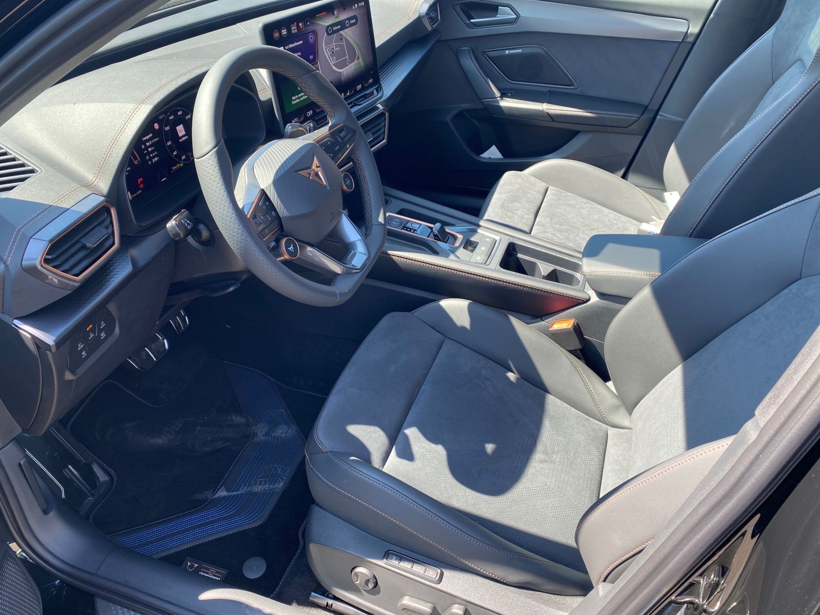 Cupra Formentor 2.0 TSI VZ 4Drive AKRA,, AHK, RFK, PAN