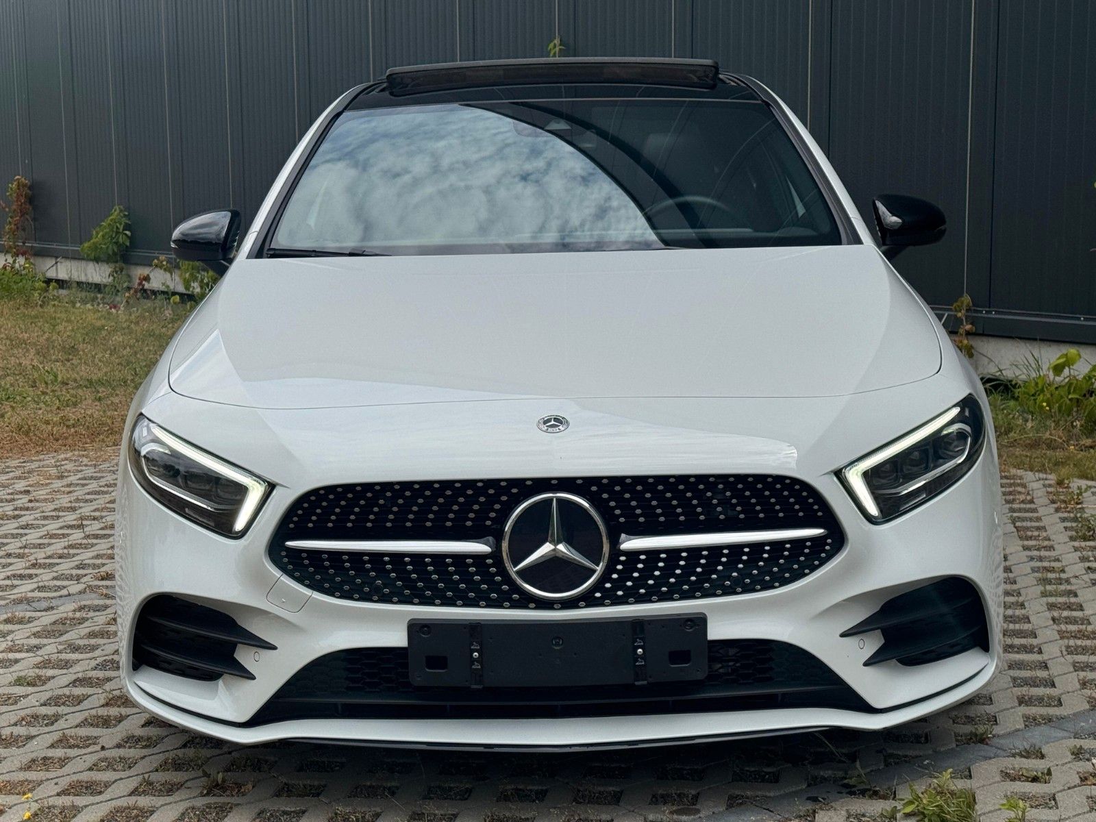 Mercedes-Benz A 200d AMG - Samsaru's Car Outlet
