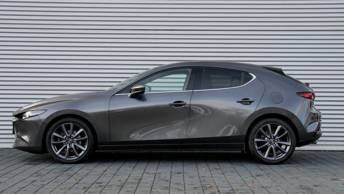 Mazda 3 e-Sky-G 150AT M-Hybrid Select. Design- Premium