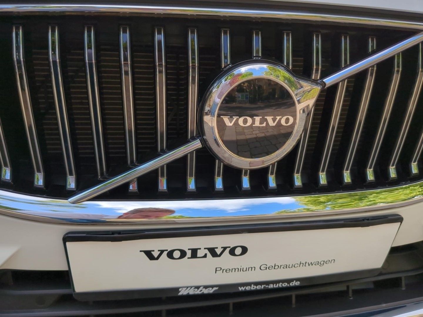 Volvo XC60 B6 AWD Inscription *Luft*SH*Pano*Nappa*