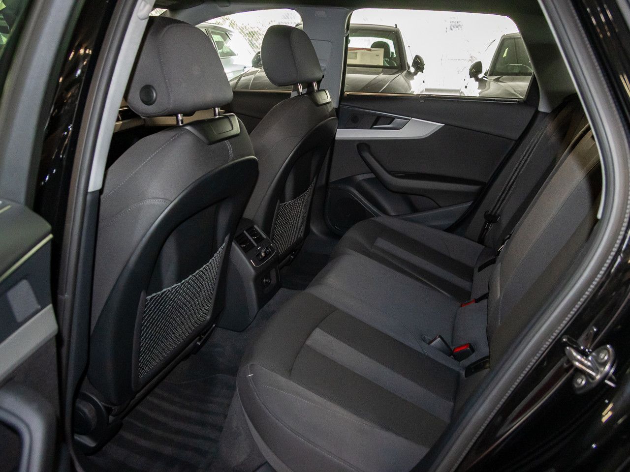 Audi A4 Avant 40 TFSI - Samsaru's Car Outlet